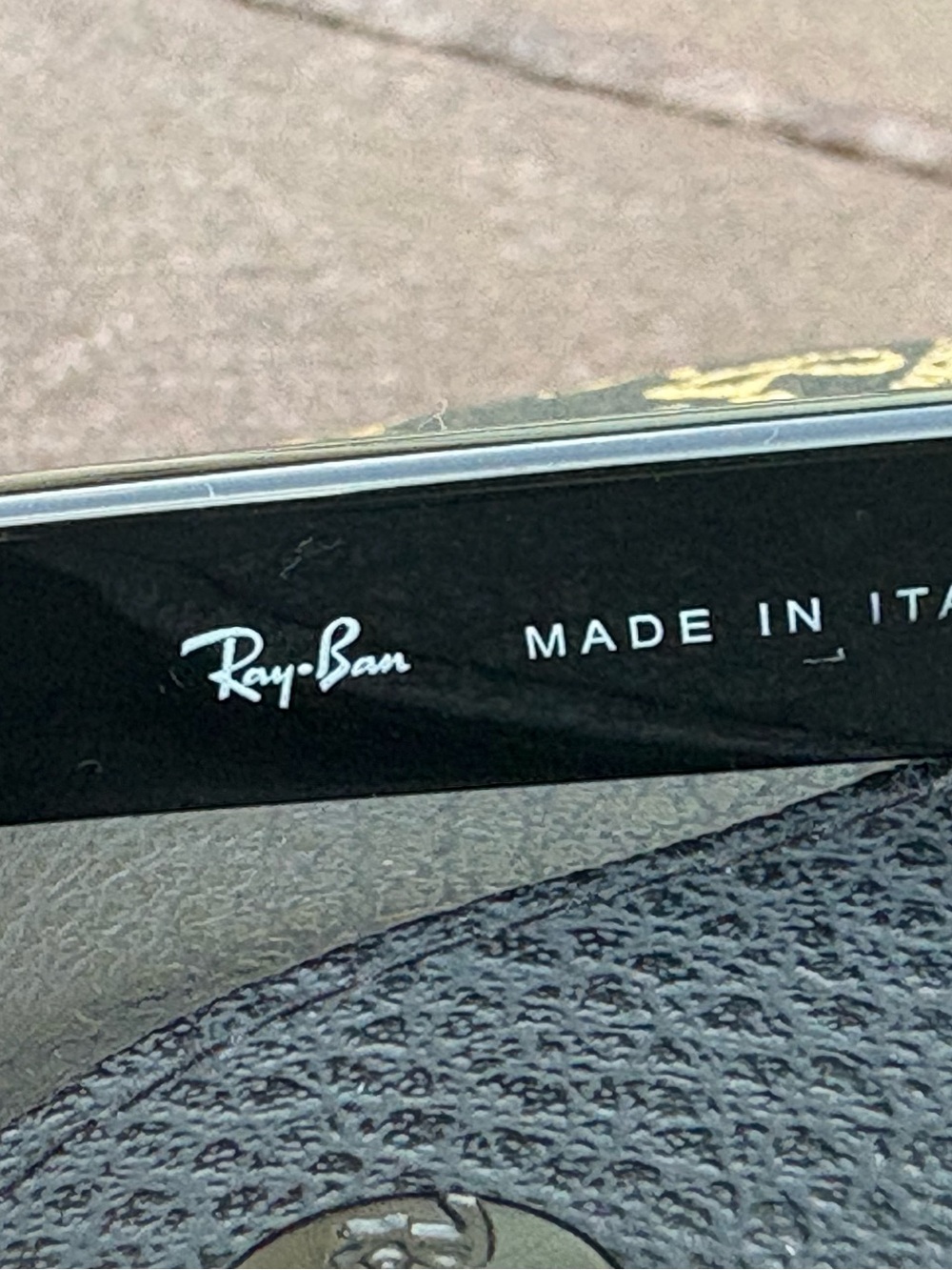 Ray-Ban Black Frame Sunglasses with Black Case / the Jackie Ohh - Picture 3 of 12